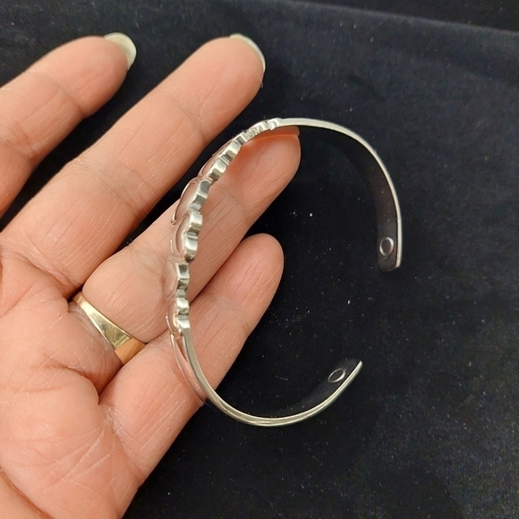 Silver-tone Hearts Magnetic Therapy Cuff Bracelet - Picture 4 of 7